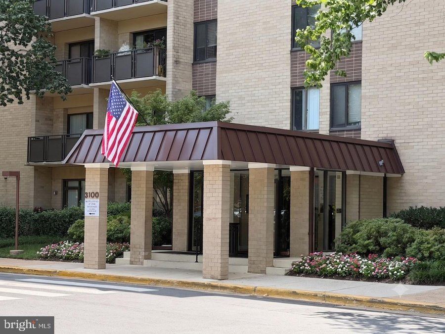 3100 S Manchester Street #936, Falls Church, VA 22044: Condo/Townhouse listed at $225,000 via Realty ONE Group Capital