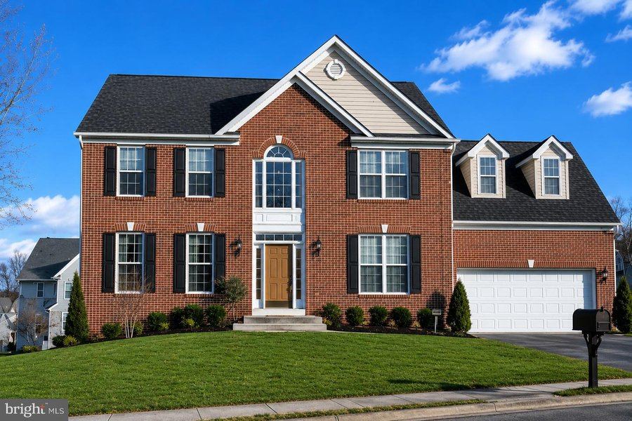 21392 Glebe View Drive, Broadlands, VA 20148: Single Family listed at $895,000 via Realty ONE Group Capital